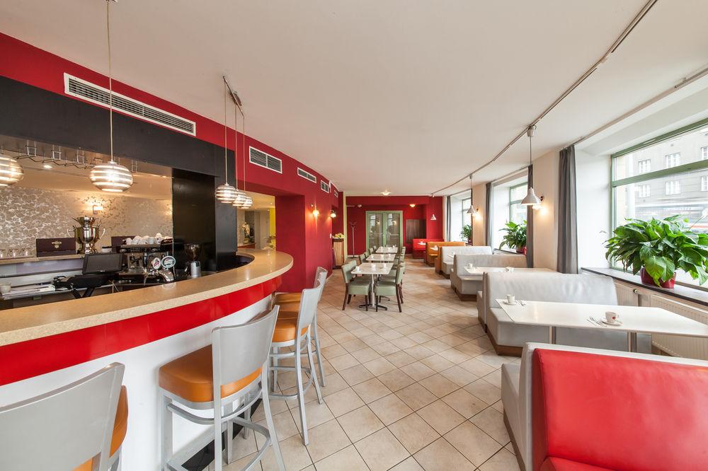 Hotel Vitkov Прага Екстериор снимка