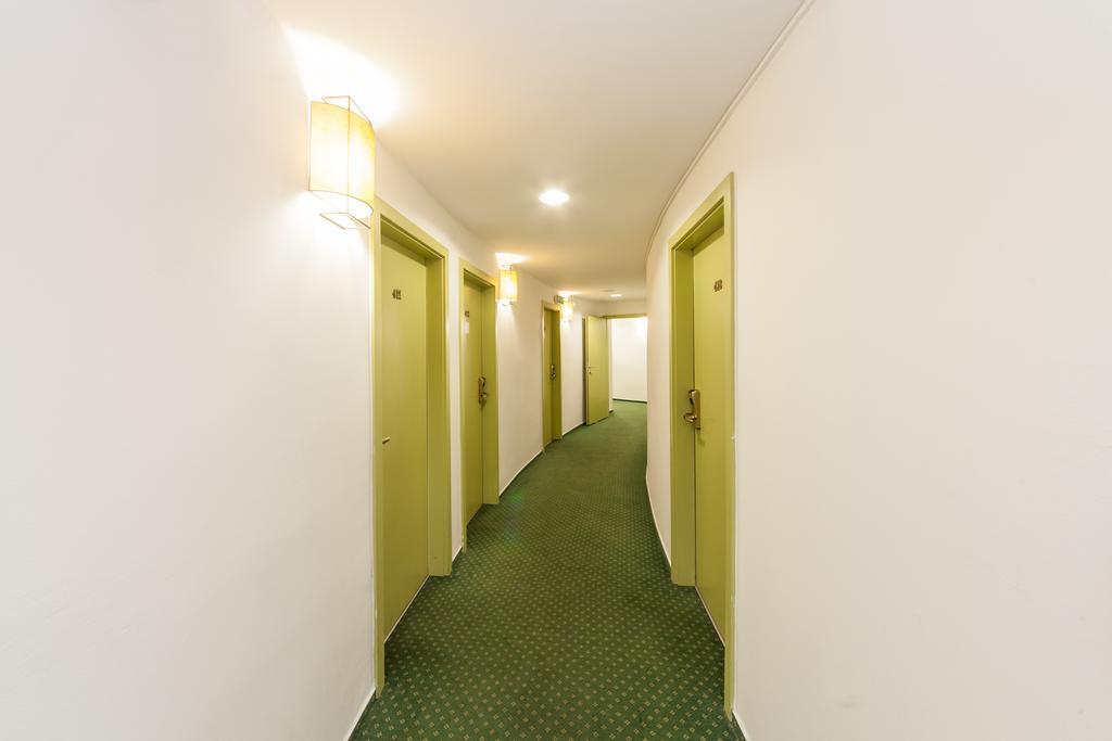 Hotel Vitkov Прага Екстериор снимка
