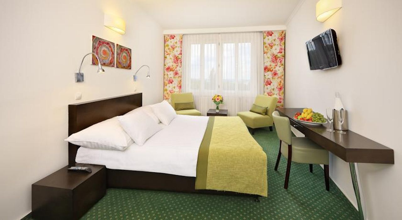 Hotel Vitkov Прага Екстериор снимка
