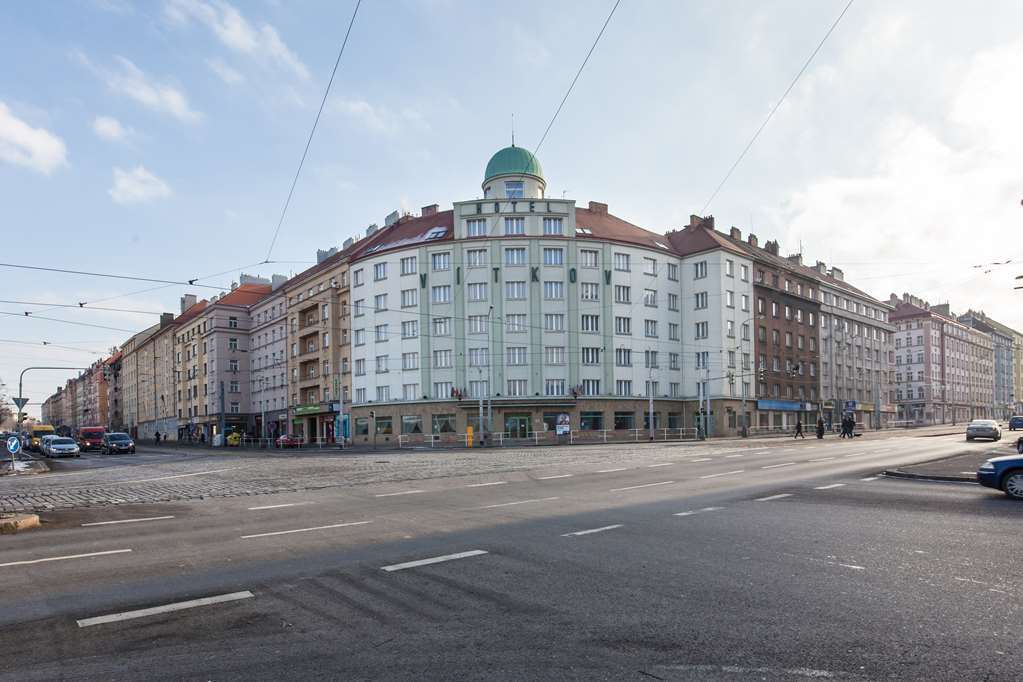 Hotel Vitkov Прага Екстериор снимка