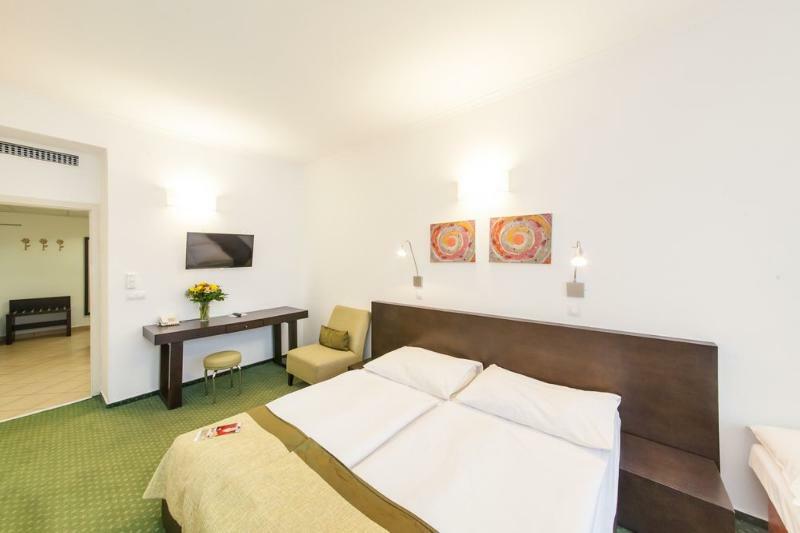 Hotel Vitkov Прага Екстериор снимка